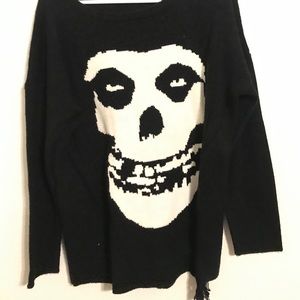 Misfits Distressed sweater